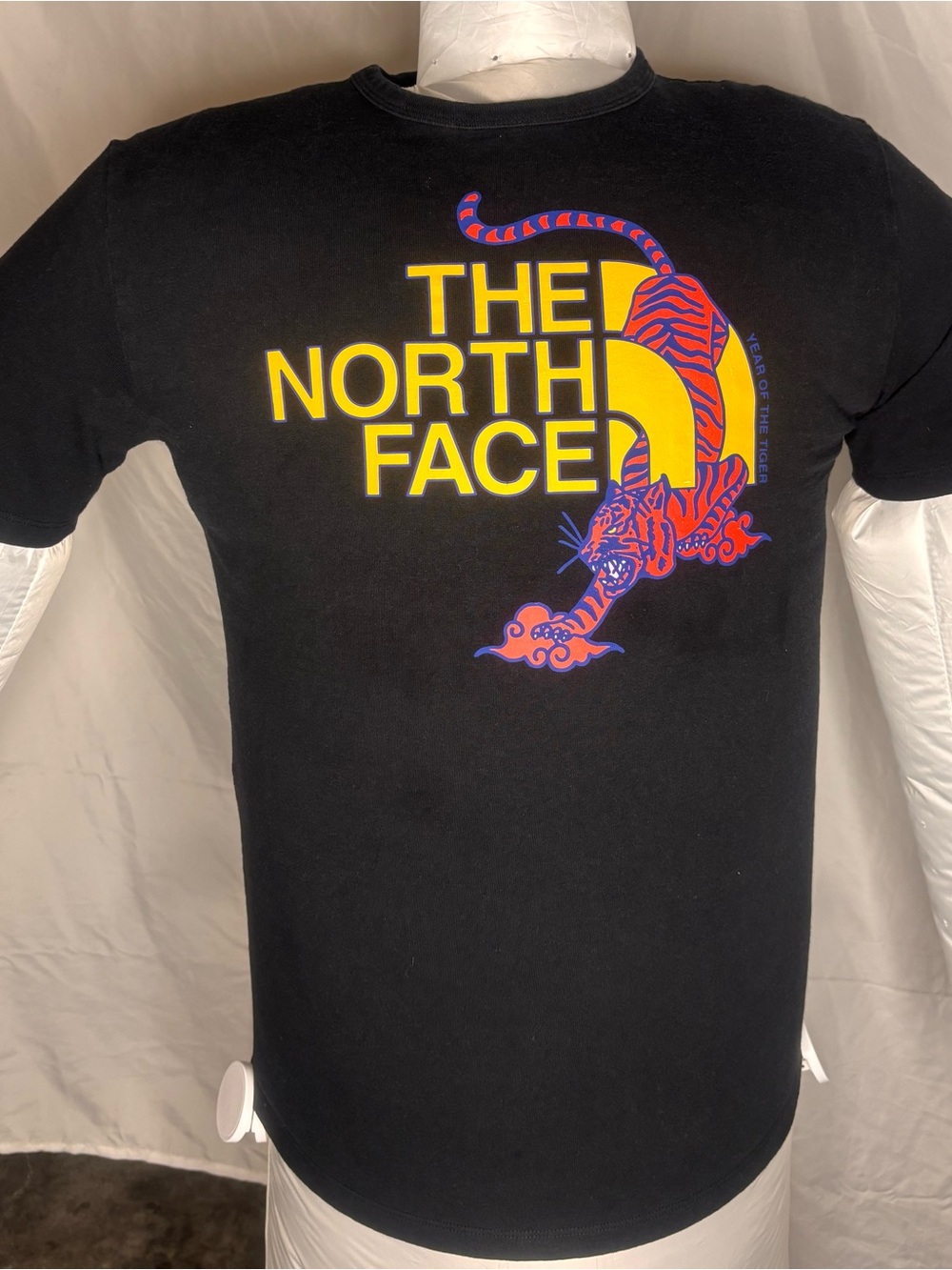 The North Face Mens (US) L Black Tiger Logo LTD Edition Graphic T Shirt Tee